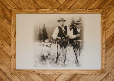 Apartament APTATRY Siwy Bachledzki Wierch w Zakopanem, Fotografia z góralami