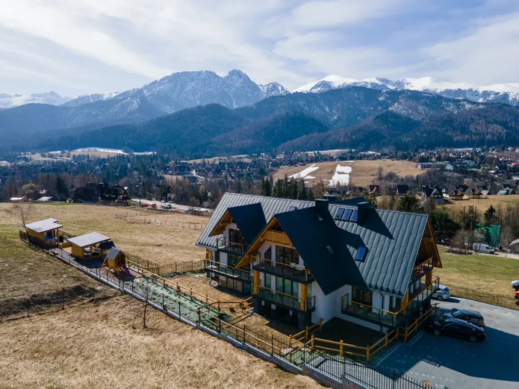 Apartamentowiec na Butorowym Wierch w Kościelisku z unikalnym widokiem na Giwont i Tatry